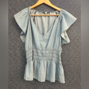 Sam Edelman Light Blue Chambray Women's Top with ruffle sleeve detail Women’s M